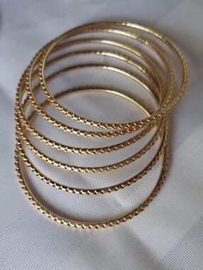 Gold Textured Stackable Bangle Bracelet Set